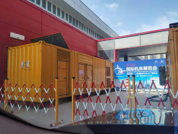 金平发电车出租-发电机无电压或电压太低怎么办？