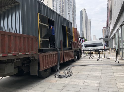 金平柴油发电机空气滤清器在不同季节的更换周期是否有差异？