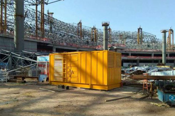 金平发电机出租如何判断空气滤清器是否需要更换？